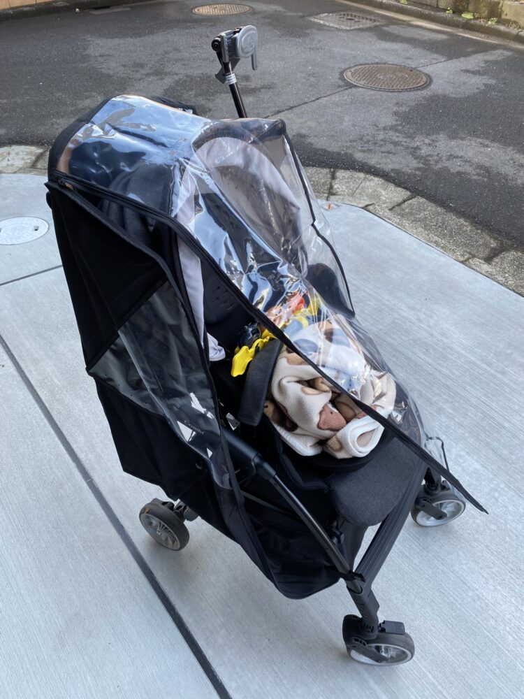 レインカバー　チャックオープン