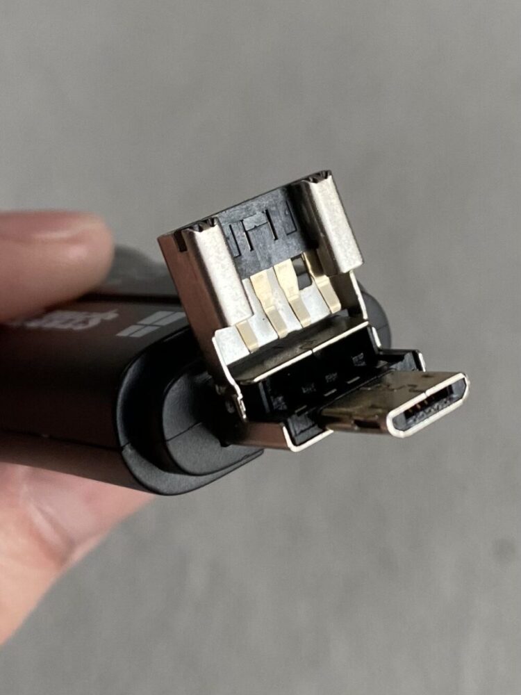 Micro USB