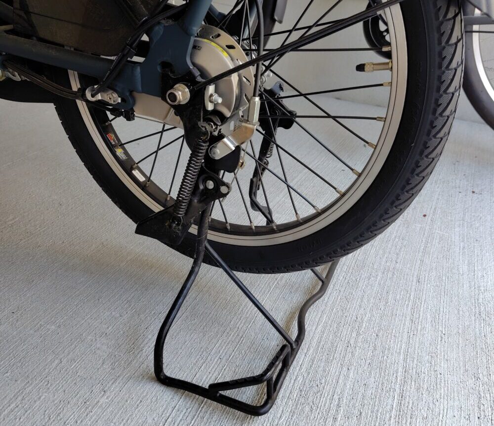 後ろスタンド