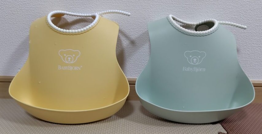 兄弟2人分のお食事エプロン